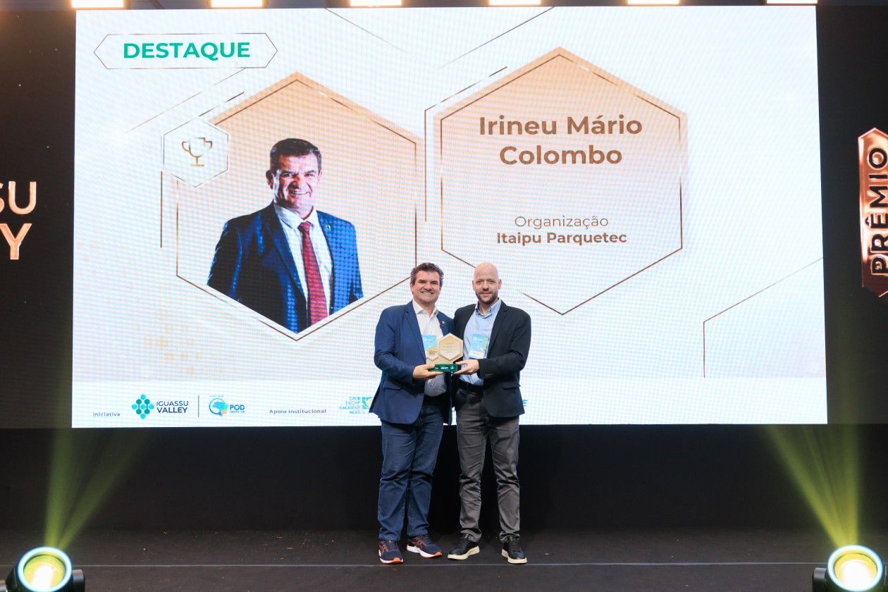 Professor Irineu Colombo foi premiado pelas ações em prol da inovação realizadas pelo Itaipu Parquetec, como o Festival Iguassu Inova e a Incubadora de Negócios